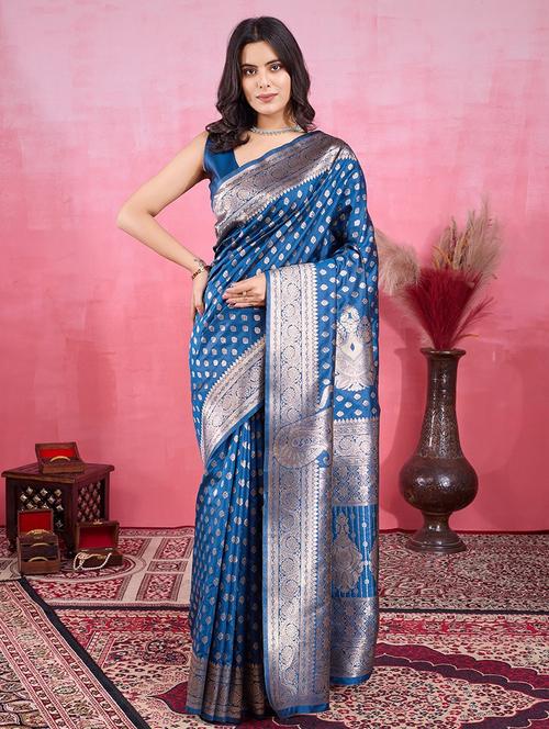 women self design banarasi saree with blouse - 22030053 - Very Small Image - 1