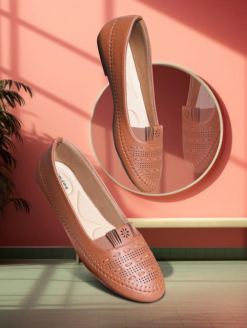 women solid slip on ballerina - 22030141 - Very Small Image - 1