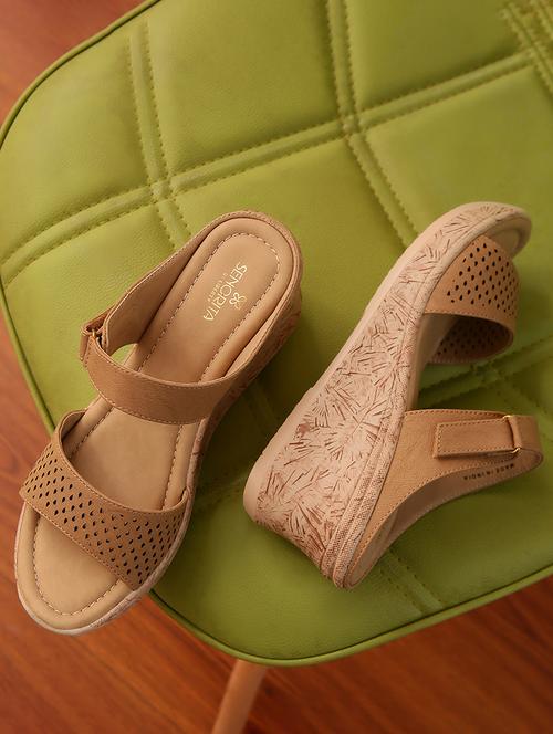 women solid  slip on wedge - 22030161 - Very Small Image - 1
