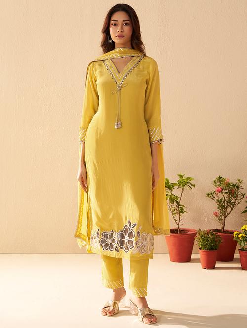 women embroidered three quarter sleeve kurta pant with dupatta set - 22030923 - Very Small Image - 1
