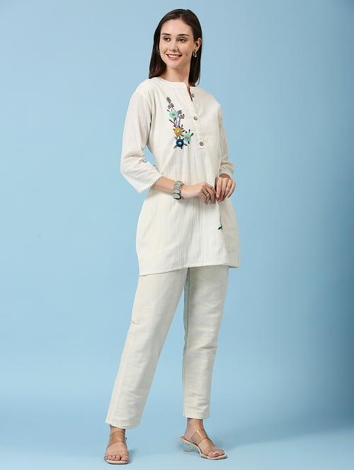 women embroidered three quarter sleeve ethnic top - 22035171 - Very Small Image - 1