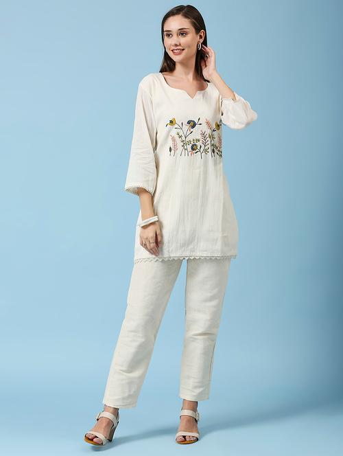 women embroidered three quarter sleeve ethnic top - 22035243 - Very Small Image - 1