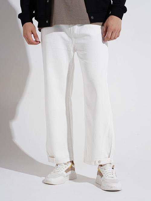 men solid mid rise straight fit chinos  - 22038064 - Very Small Image - 1