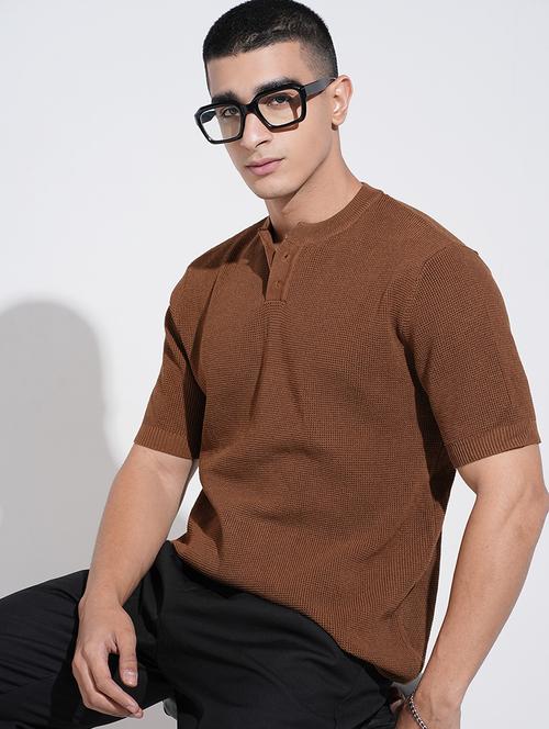 Men Solid Short Sleeve Regular Fit T-shirt - 22038203 - Very Small Image - 1