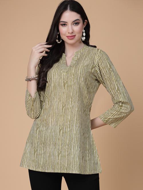 women printed three quarter sleeve kurti - 22039817 - Very Small Image - 1