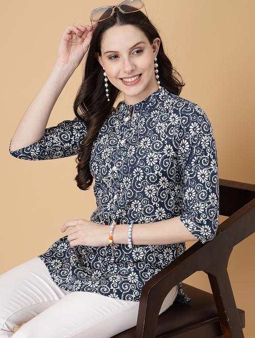 Women Printed Three Quarter Sleeve Straight Kurti - 22040849 - Very Small Image - 1