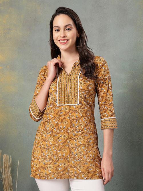 women printed three quarter sleeve straight kurti - 22041028 - Very Small Image - 1