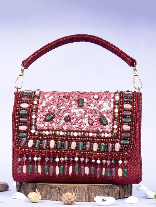 women embellished clutche - 22041195 - Very Small Image - 1