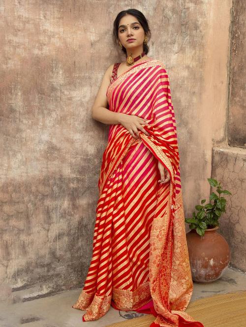 women self design banarasi saree with blouse - 22041698 - Very Small Image - 1