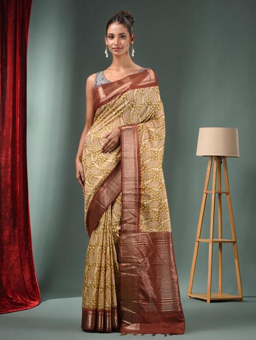 women paisley printed bordered saree with blouse - 22043152 - Very Small Image - 1