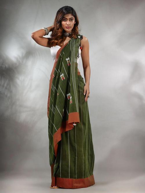 women self design handloom saree with blouse - 22046064 - Very Small Image - 1