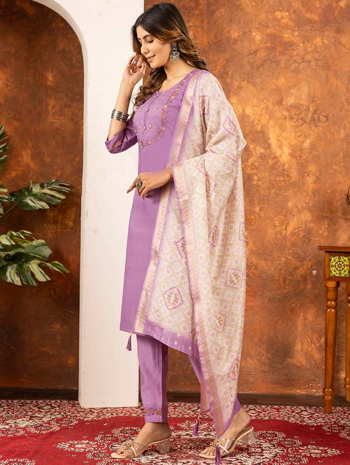 Women Embroidered Three Quarter Sleeve Kurta Pant With Dupatta Set - 22053763 - Very Small Image - 1