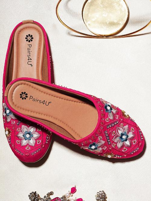 women embroidered slip on juti - 22053829 - Very Small Image - 1