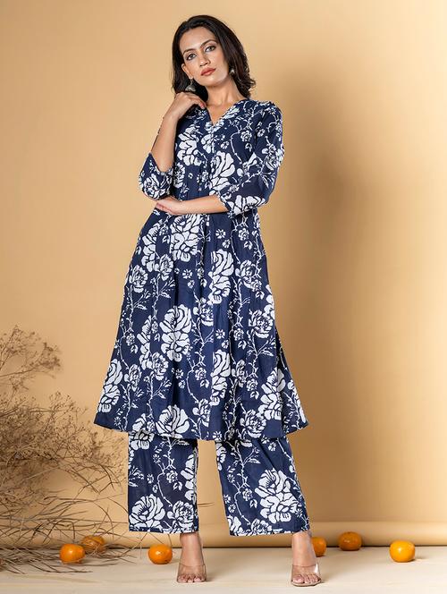 women three quarter sleeve kurta and palazzo set - 22058191 - Very Small Image - 1