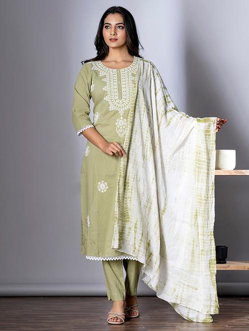 women three quarter sleeve kurta and pant with dupatta  - 22058209 - Very Small Image - 1
