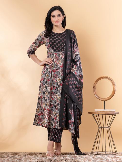 women three quarter sleeve kurta pant with dupatta set - 22058320 - Very Small Image - 1