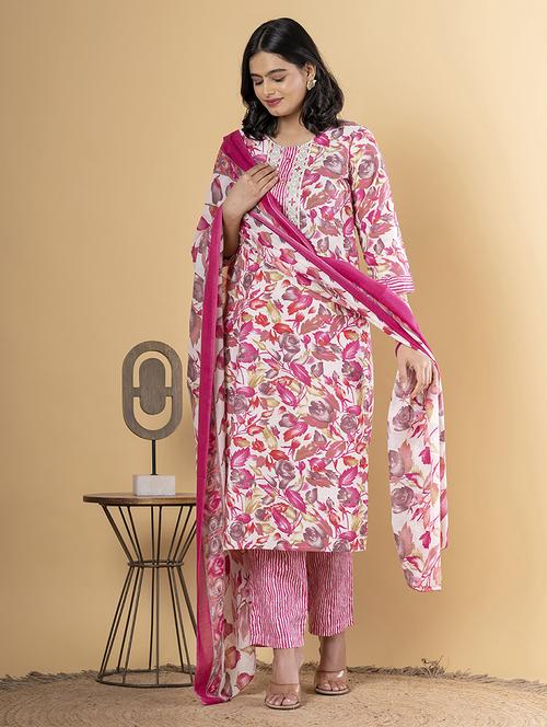women three quarter sleeve kurta pant with dupatta set - 22058372 - Very Small Image - 1
