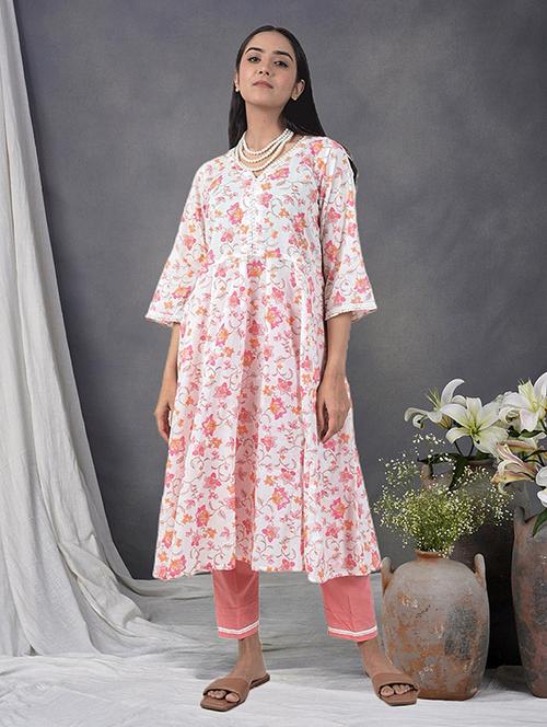 women three quarter sleeve kurta pant set - 22058985 - Very Small Image - 1