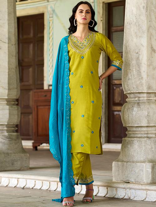 women three quarter sleeve kurta pant with dupatta set - 22060176 - Very Small Image - 1