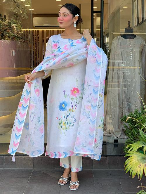 women three quarter sleeve kurta pant with dupatta set - 22060210 - Very Small Image - 1