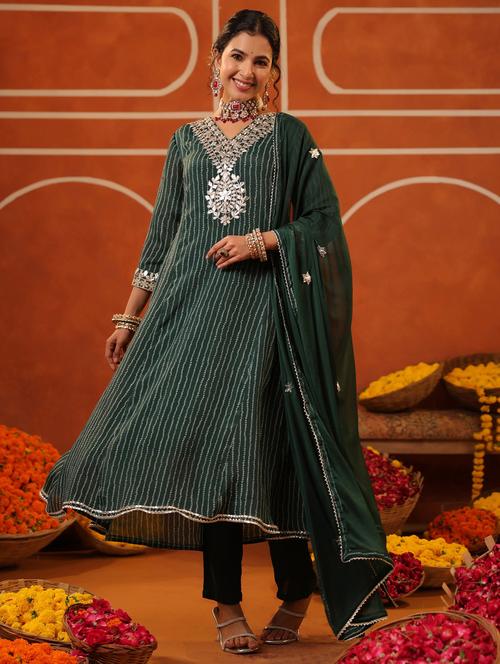 Women Three Quarter Sleeve Kurta Pant With Dupatta Set - 22062050 - Very Small Image - 1