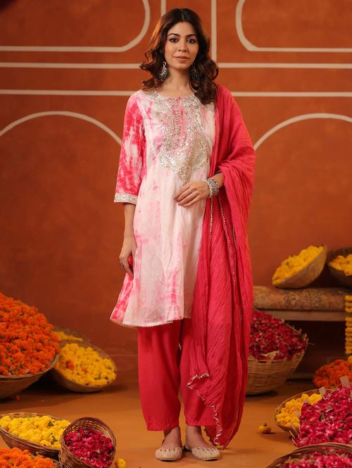 women three quarter sleeve kurta salwar with dupatta set - 22062072 - Very Small Image - 1