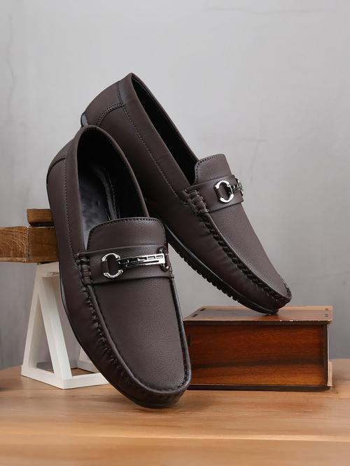 men slip on horsebit loafer - 22067573 - Very Small Image - 1