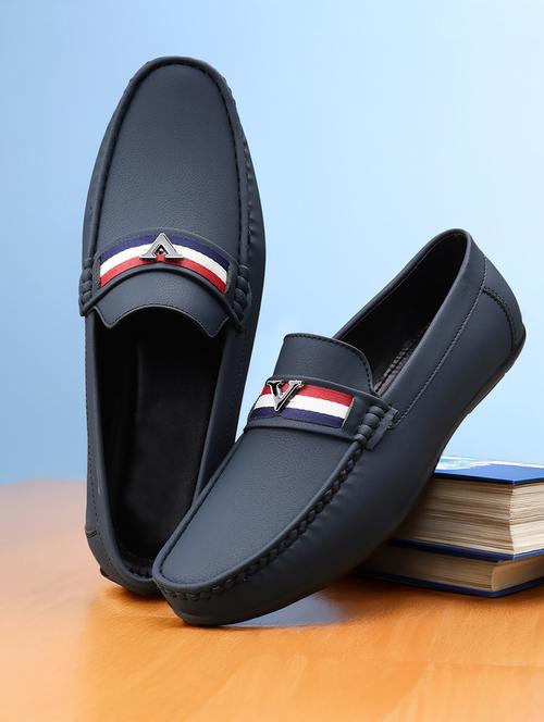 men solid slip on loafer - 22067578 - Very Small Image - 1