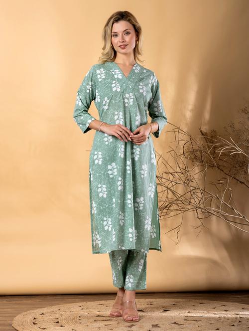 women printed three quarter sleeve kurta pant set - 22072878 - Very Small Image - 1
