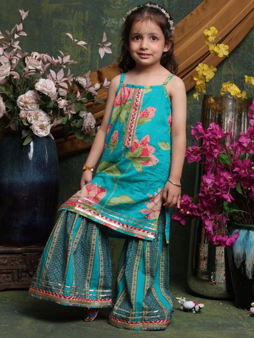 girls floral print sleeveless kurta and sharara set  - 22073044 - Very Small Image - 1