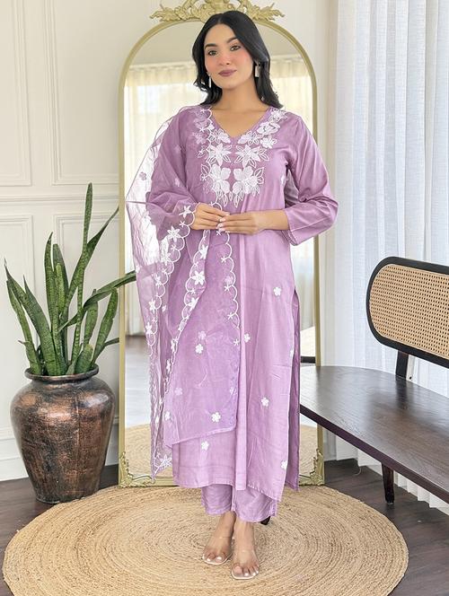 women embroidered long sleeve kurta pant with dupatta set - 22080927 - Very Small Image - 1