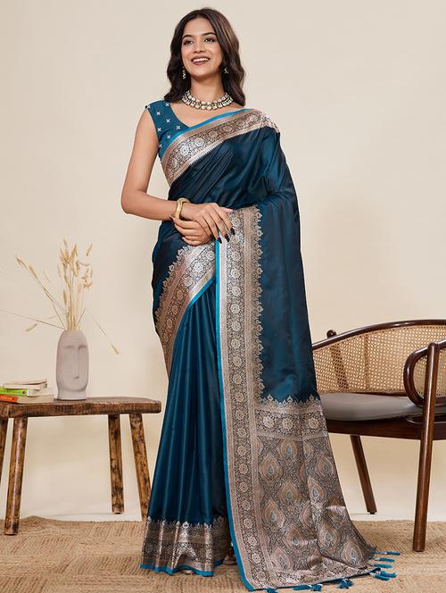 women solid with bordered saree with blouse - 22082194 - Very Small Image - 1