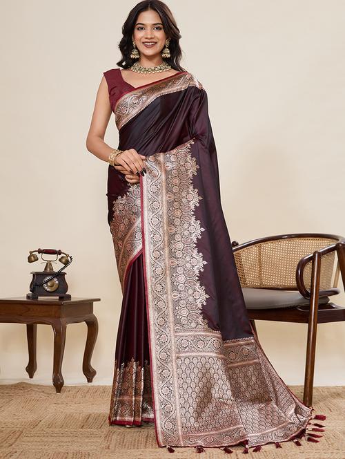 women solid with bordered saree with blouse - 22082199 - Very Small Image - 1