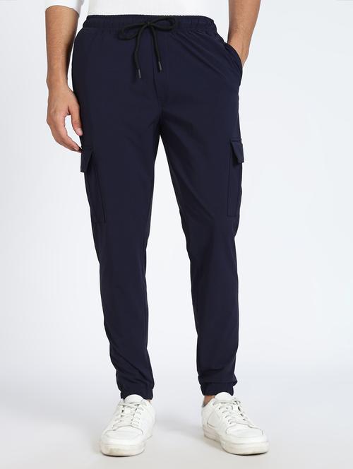 men solid mid rise regular fit jogger - 22085070 - Very Small Image - 1