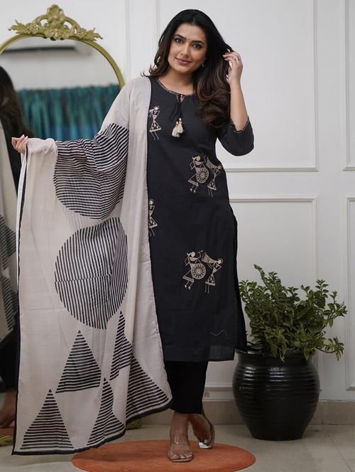 women warli three quarter sleeve kurta pant with dupatta set - 22092092 - Very Small Image - 1