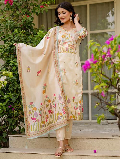 women embroidered three quarter sleeve kurta pant with dupatta set - 22092101 - Very Small Image - 1