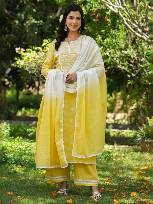 women embroidered three quarter sleeve kurta pant with dupatta set - 22093249 - Very Small Image - 1