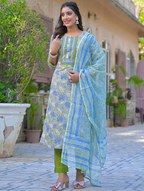 women embroidered three quarter sleeve kurta pant with dupatta set - 22093281 - Very Small Image - 1