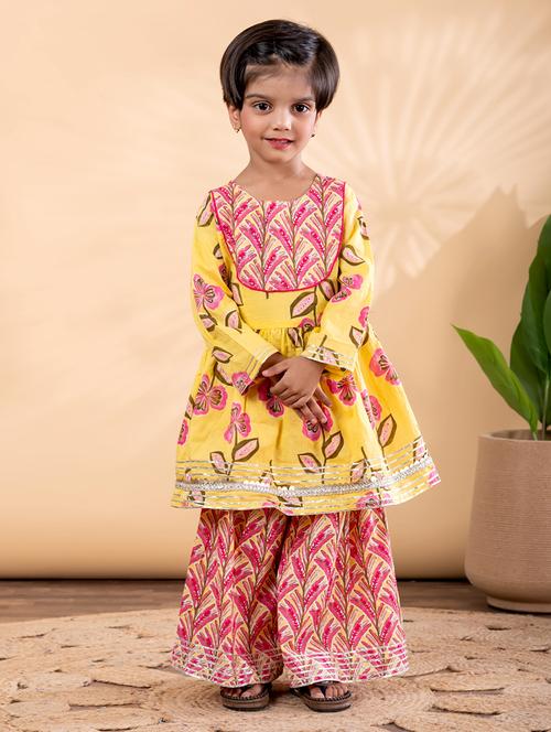 Girls Floral Print Long Sleeve Kurta And Sharara Set - 22093324 - Very Small Image - 1