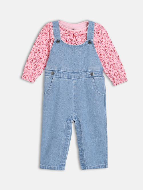 girls printed t-shirt and dungree set - 22093670 - Very Small Image - 1