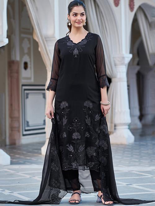 Women Embroidered Three Quarter Sleeve Kurta Pant With Dupatta Set - 22106395 - Very Small Image - 1