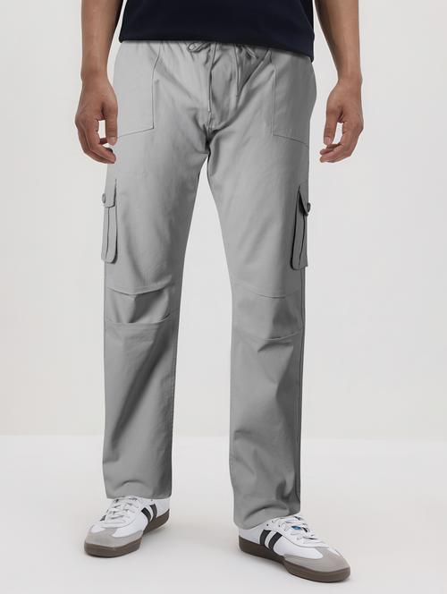 men solid mid rise regular fit cargo - 22107389 - Very Small Image - 1