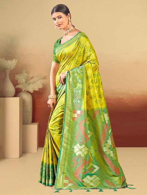 women self design banarasi saree with blouse - 22140230 - Very Small Image - 1