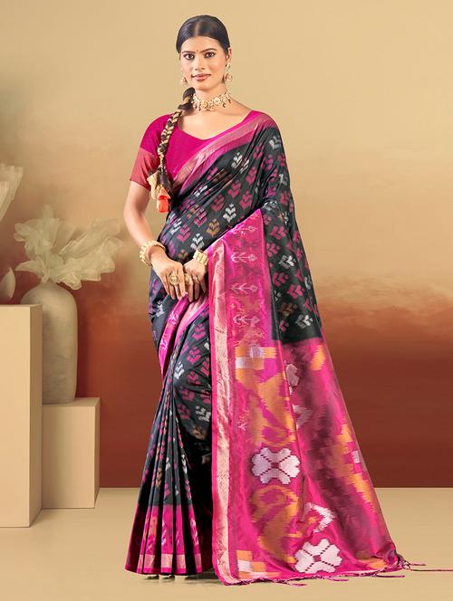 women self design banarasi saree with blouse - 22140231 - Very Small Image - 1