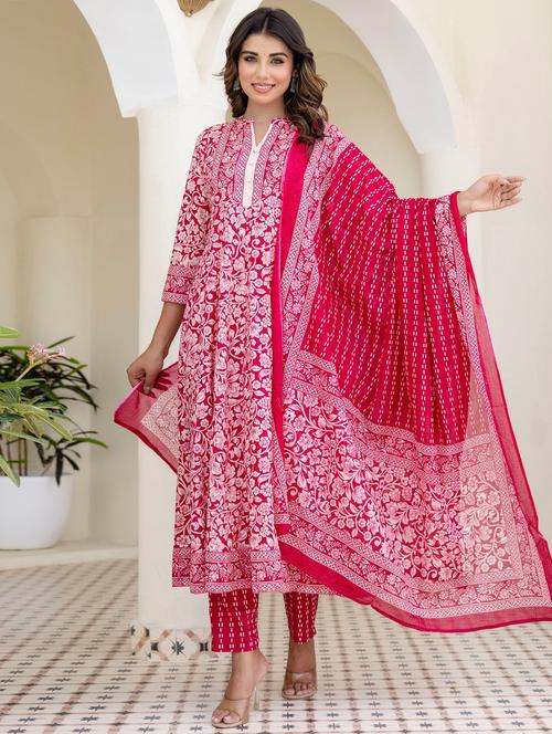 women floral printed three quarter sleeve kurta pant with dupatta set - 22140550 - Very Small Image - 1