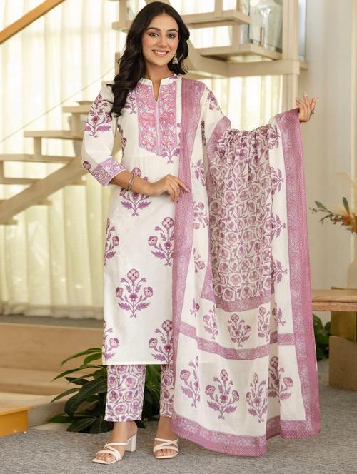 women floral printed three quarter sleeve kurta pant with dupatta set - 22140554 - Very Small Image - 1