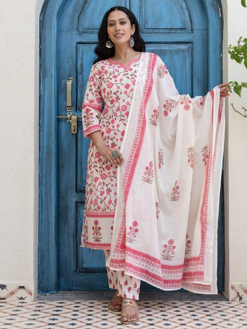 women floral printed three quarter sleeve kurta pant with dupatta set - 22140560 - Very Small Image - 1