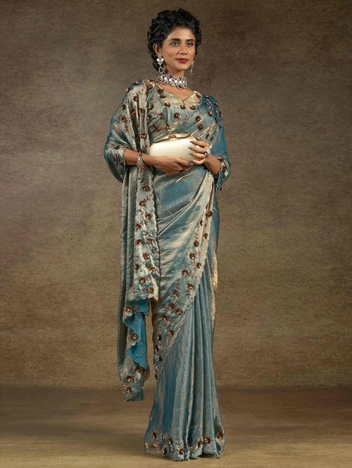 women solid with embellished bordered saree with blouse - 22141122 - Very Small Image - 1