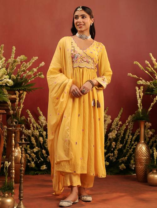 Women Embroidered Long Sleeve Kurta Pant With Dupatta Set - 22142312 - Very Small Image - 1