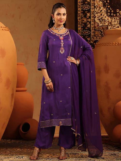 Women Embroidered Three Quarter Sleeve Kurta Pant With Dupatta Set - 22142322 - Very Small Image - 1